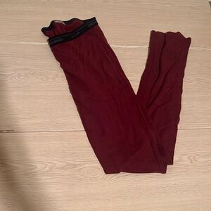 Icebreaker Women’s Bodyfit Basics Thermal Base Layer Leggings Small burgundy